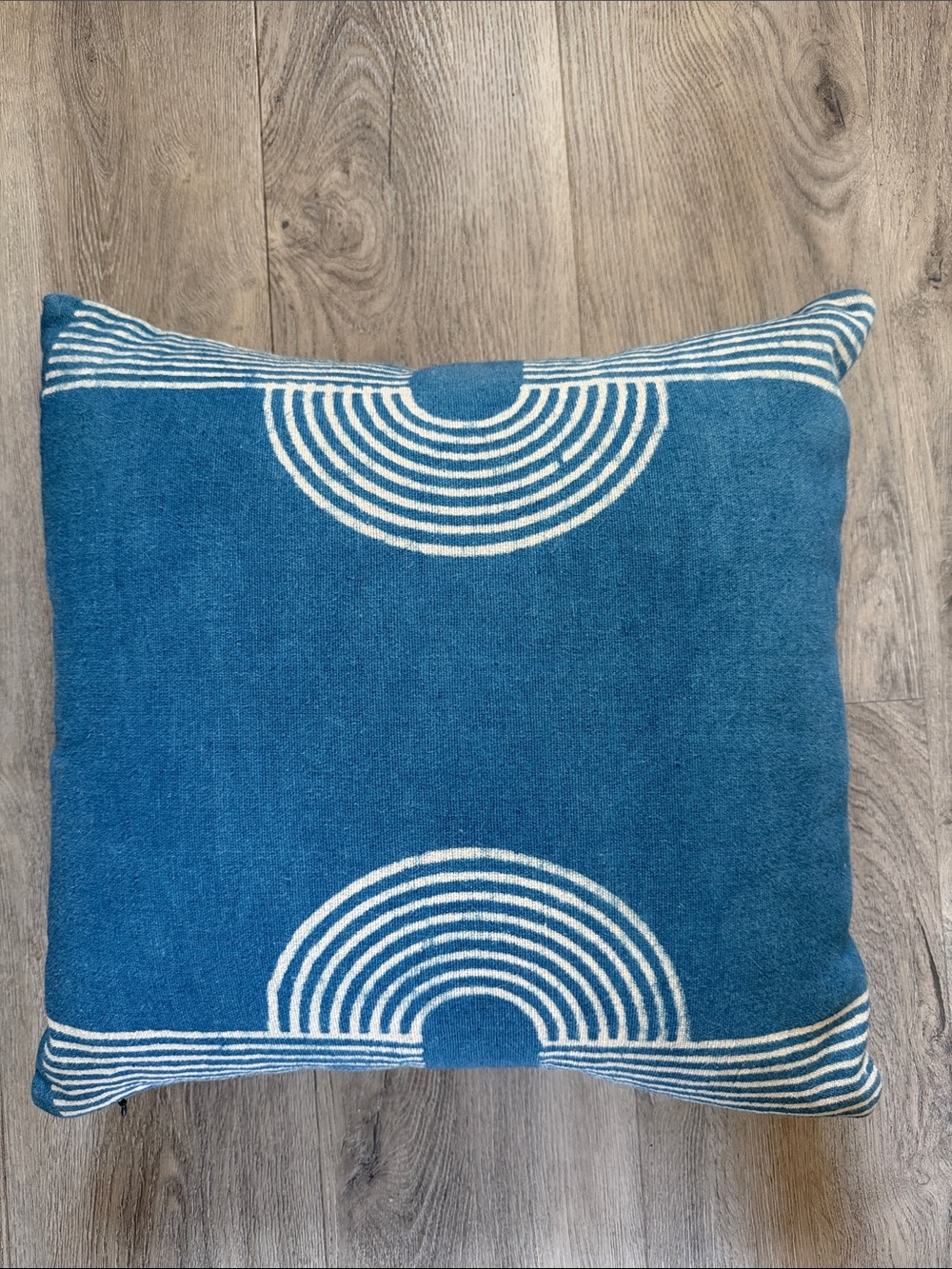 Block Shop Magnet Pillow w Insert